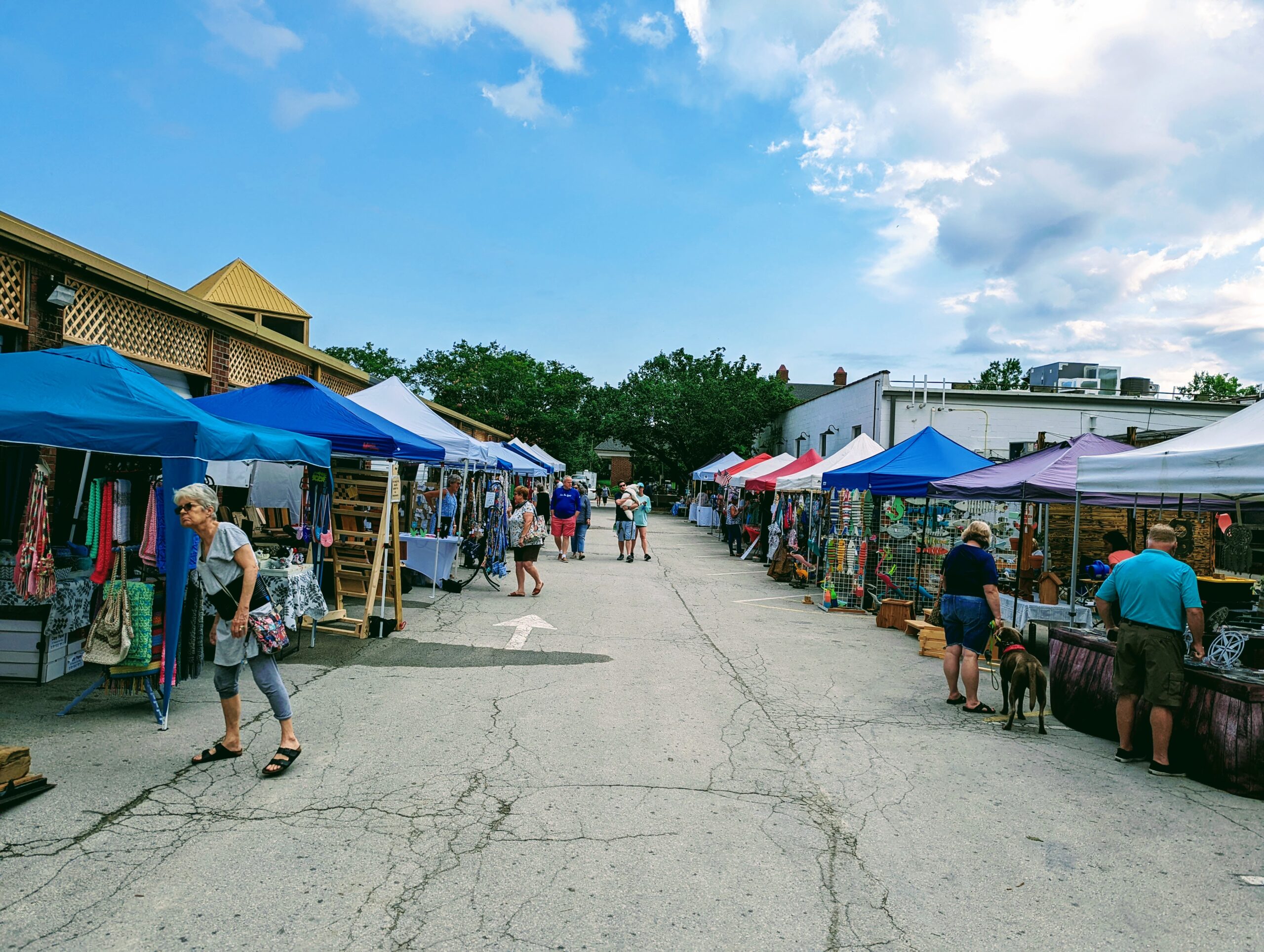 New Bern Farmer s Market A True Bear Market The Better Carolina new-bern-farmer-s-market-a-true-bear-market-the-better-carolina